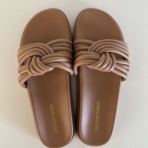 Dream Pairs Women's Tan Knotted Slide Sandals NEW 8.5
